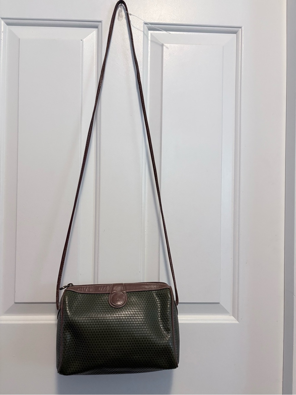 Vintage 1983 Liz Claiborne Crossbody Logo Purse olive green with  Brown trim